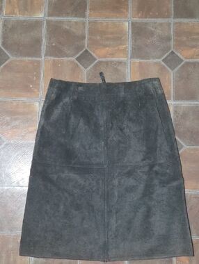 Isaac Mizrahi Black Suede Pencil Skirt
